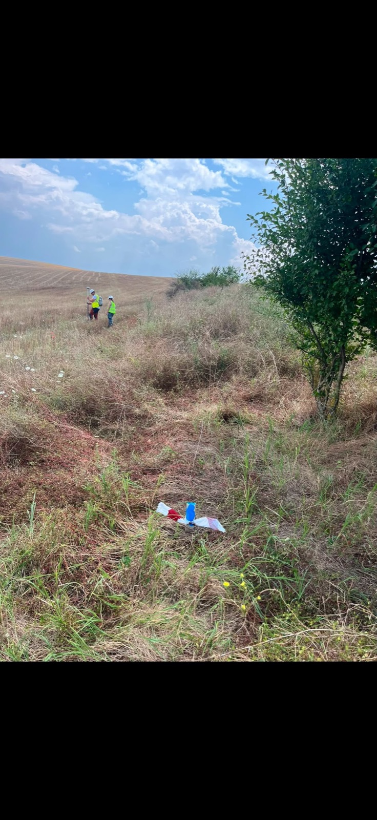 Echipa Stereo Survey în teren, cu echipament GNSS RTK